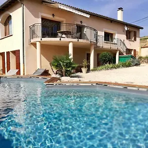 D'hotes Le Clos Bed & Breakfast